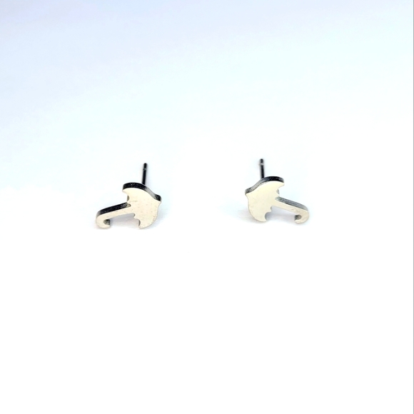 Cute, simple umbrella shaped silver stainless steel stud earrings. NEW! - Picture 2 of 4